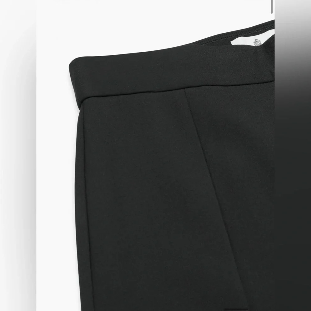 $148 Aritzia Babaton Cassatt Pant in Black Size 6 - High-waisted slit pants - Picture 10 of 16